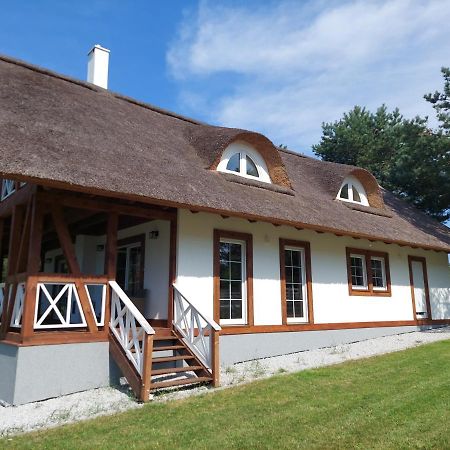 Вилла Greyowka Dom Kryty Strzecha W Gardna Park Czysta Экстерьер фото
